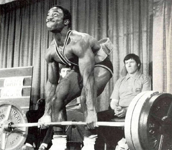 Lamar Gant performing a barbell deadlift