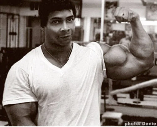 Bodybuilder Harold Poole Harold Poole AAU, IFBB and WBBG professional bodybuilder