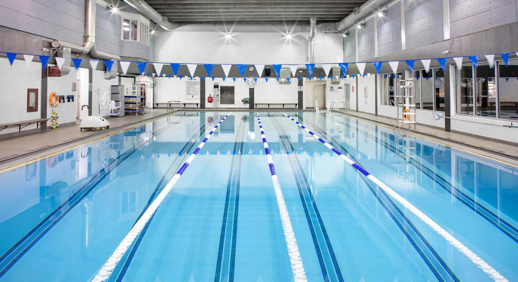 Olympic-style swimming pool for training recovery