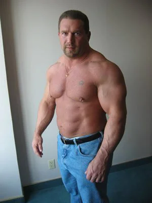 Kirk Karwoski for personal-record strength training article