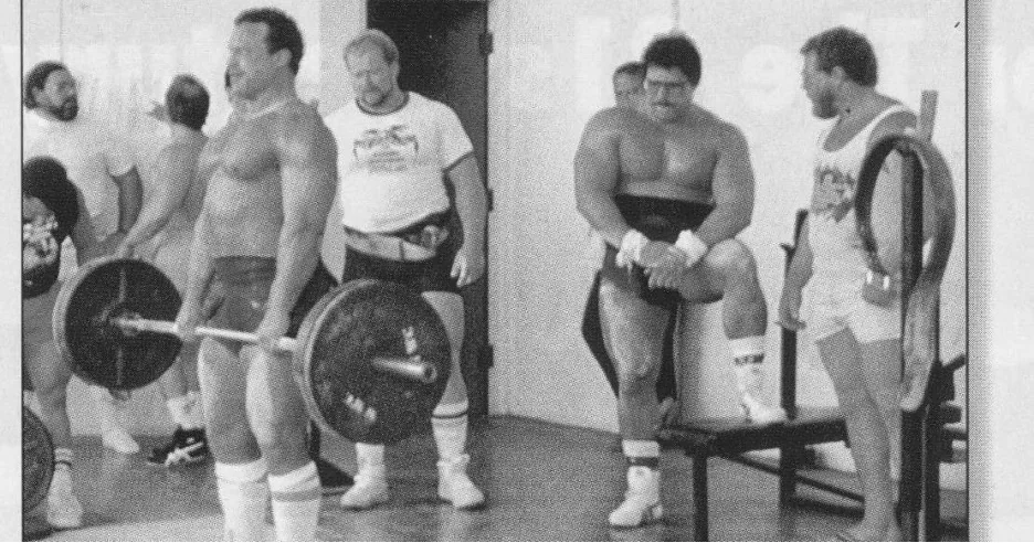 Mark Chaillet training with powerlifters