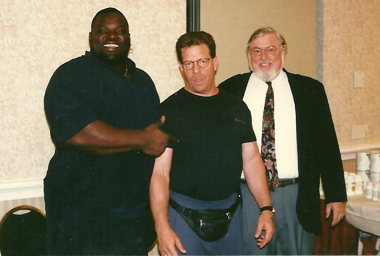 James Hollywood Henderson performing a raw bench press