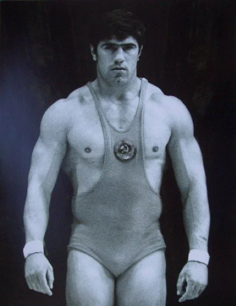 David Rigert snatching a barbell in Olympic weightlifting