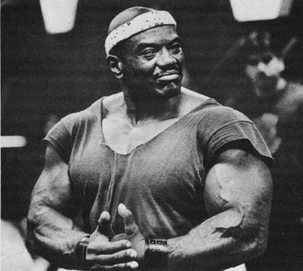 Sergio Oliva posing during his bodybuilding career